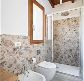 3 bedroom villa with pool near Castellamarre del Golfo, sleeps 5